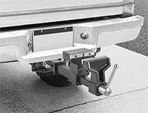 Image of ProductInUse. Front orientation. Vises. Trailer-Hitch Vises.