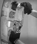 Image of ProductInUse. Front orientation. Torque Wrenches. Hydraulic Torque Wrenches.