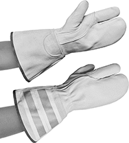 Image of ProductInUse. Front orientation. Gloves. Cut- and Cold-Protection Mitts, Cowhide Leather.