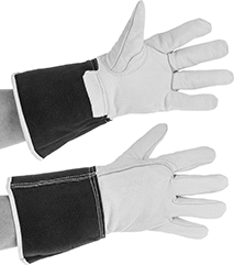 Image of ProductInUse. Open Cuff. Front orientation. Gloves. Cut- and Cold-Protection Gloves.