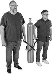 Image of ProductInUse. Front orientation. Cylinder Grabbers.